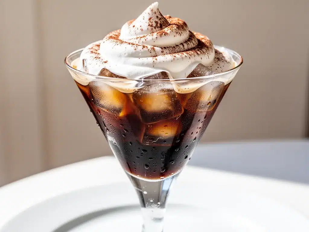Iced Espresso Martini: Best 5-Min Cold Foam Cocktail 4 iced espresso martini preparation steps